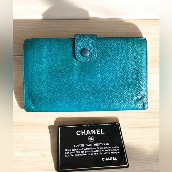 Chanel Caviar Kiss-lock Long Wallet - Picture 5 of 6